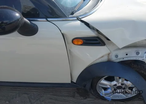 2012 Mini Cooper Clubman из США, поврежденный, VIN WMWZF3C5XCT190338